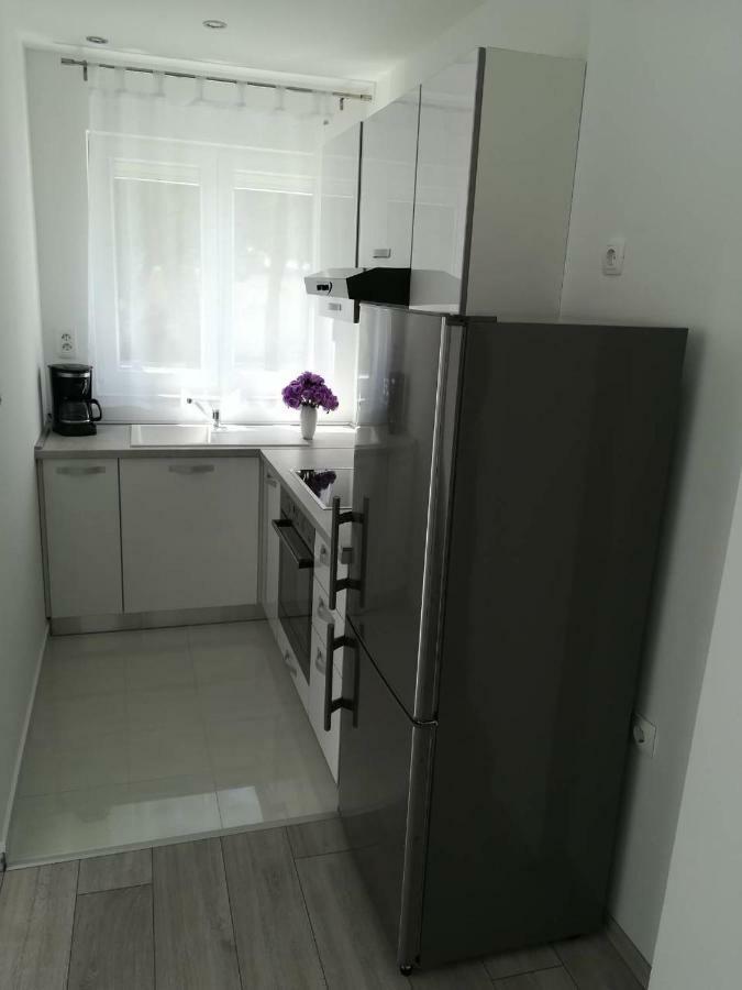 Apartments Brodarica Бродарица Экстерьер фото
