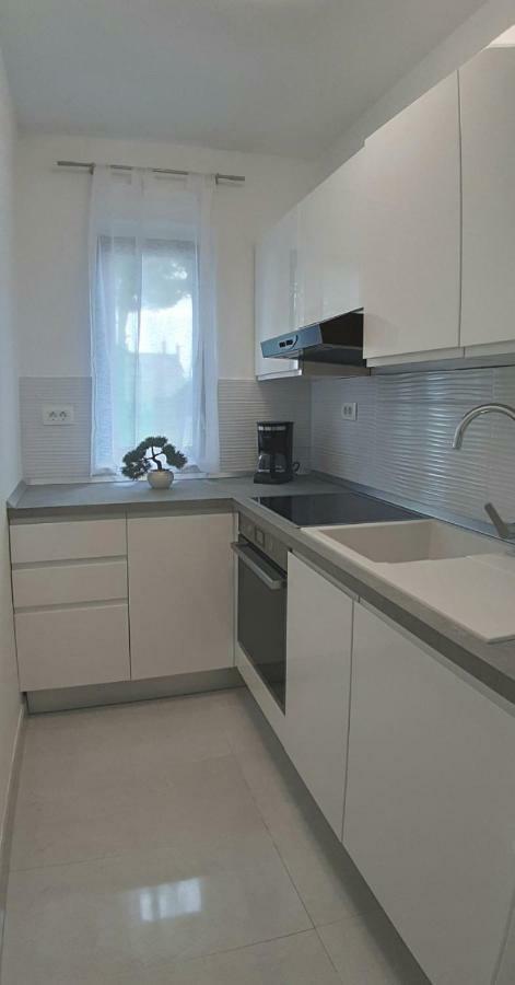 Apartments Brodarica Бродарица Экстерьер фото