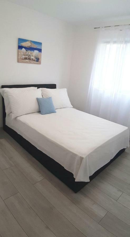 Apartments Brodarica Бродарица Экстерьер фото